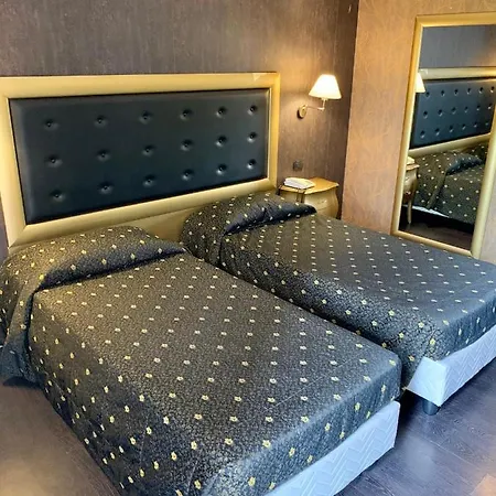 - Flower 3* Gropello Cairoli