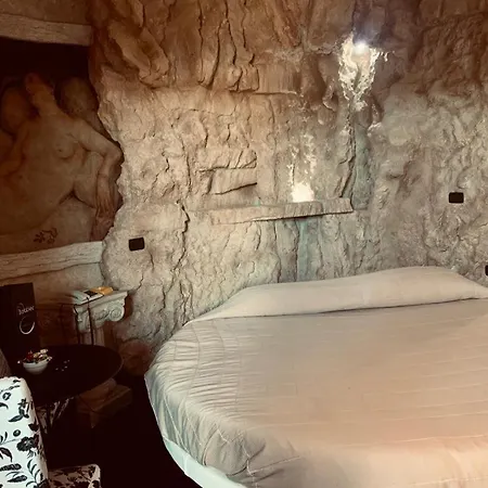 - Flower Motel Gropello Cairoli