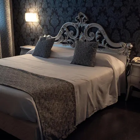 - Flower Motel Gropello Cairoli