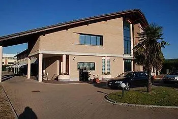 Motel - Flower Gropello Cairoli