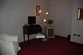 - Flower Motel Gropello Cairoli