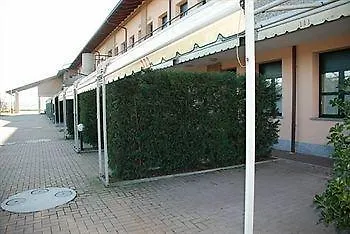 - Flower Motel Gropello Cairoli